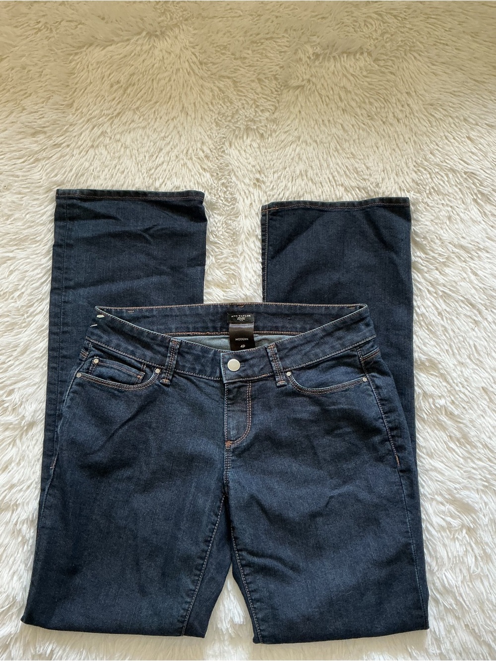 Ann Taylor Classic Dark Blue Women's Jeans